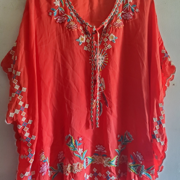 Johnny Was Coral Embroidered Dakota Poncho Style Size XL. - Picture 7 of 10